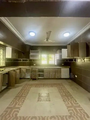 4bdrm House in Maleesrenthub, Spintex for rent