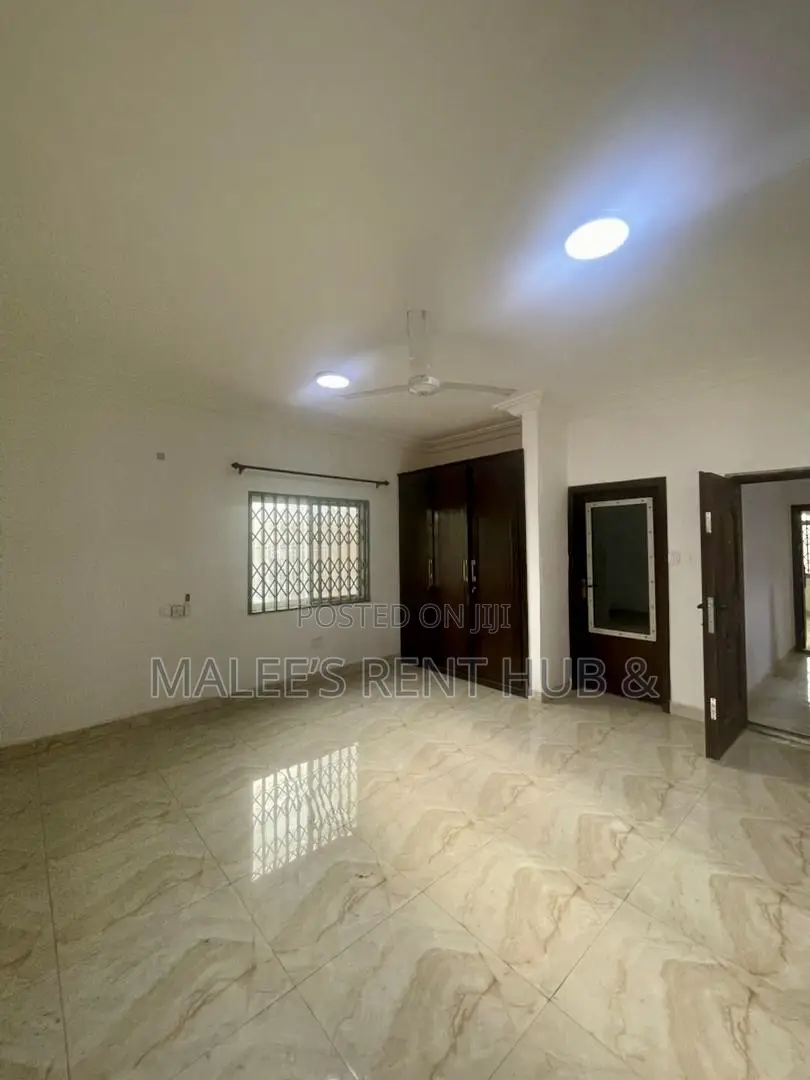 3bdrm House in Maleesrenthub, Spintex for rent
