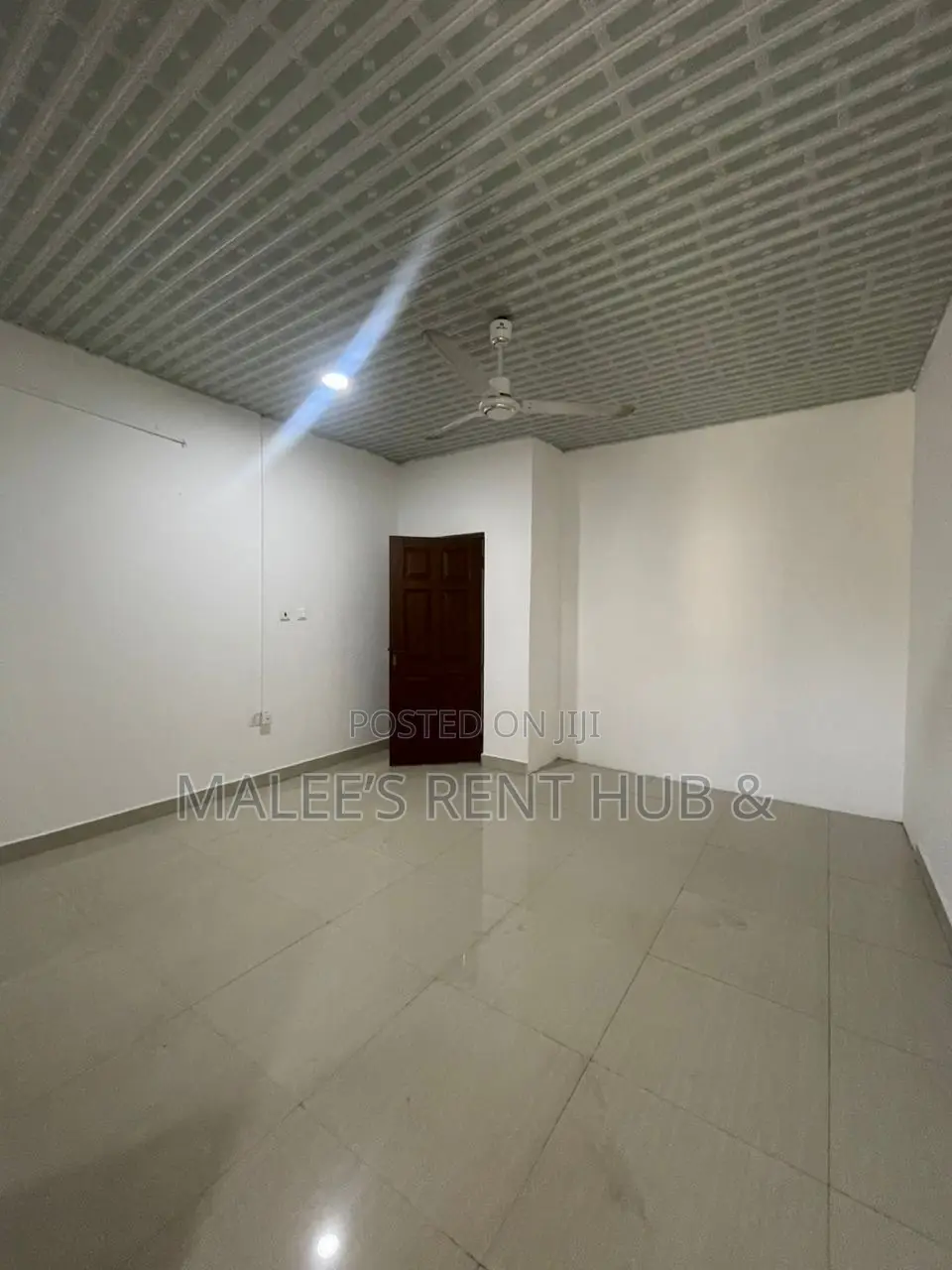 3bdrm House in Maleesrenthub, Spintex for rent