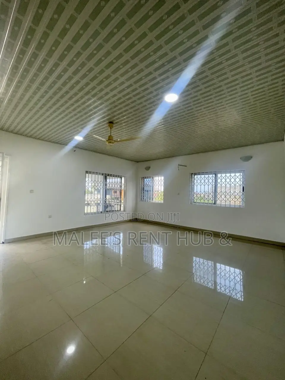 3bdrm House in Maleesrenthub, Spintex for rent