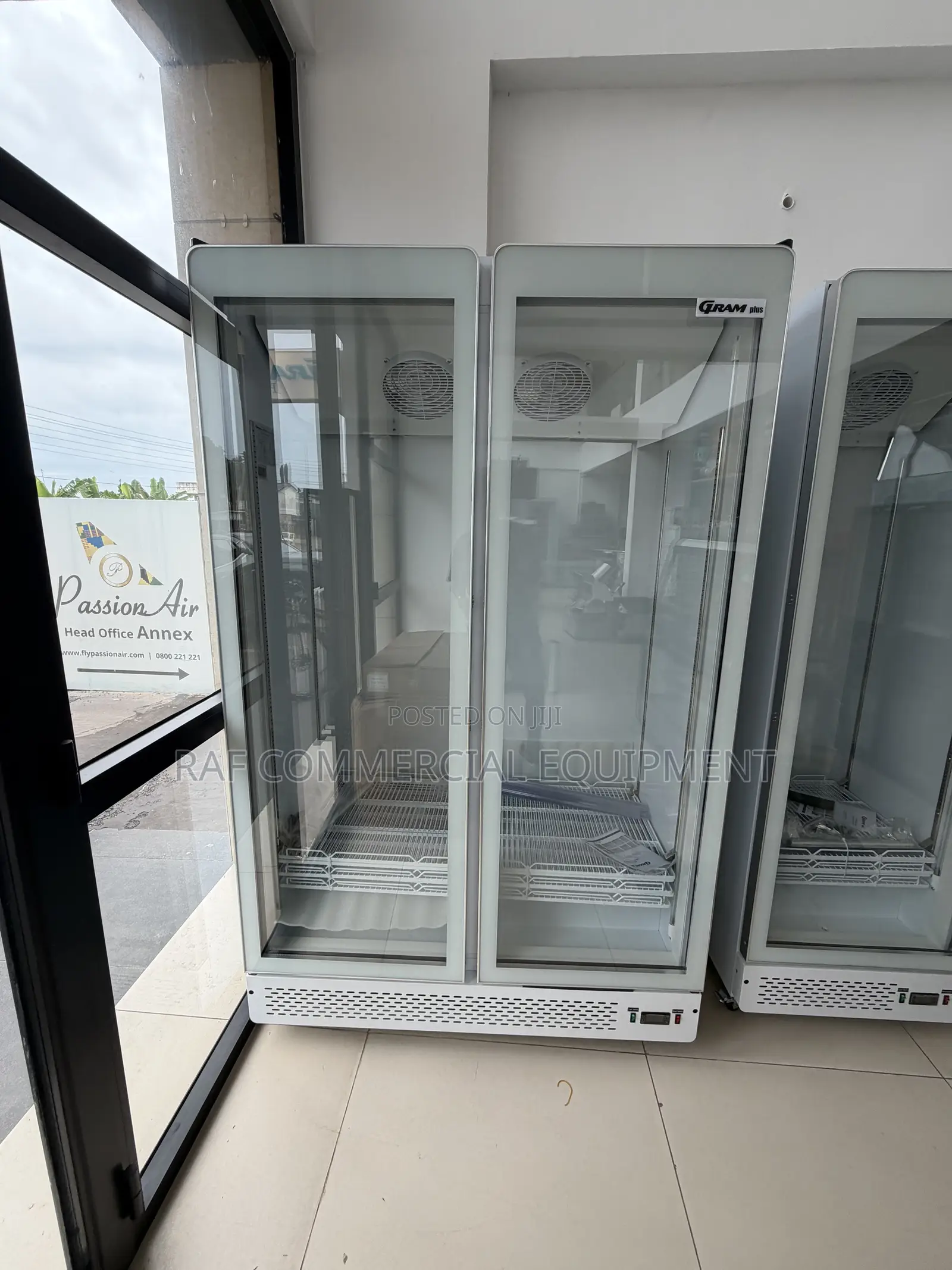 Commercial Double Door Display Fridge Fan Cooling Bottle Cooler