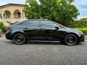 Toyota Corolla LE 2020 Black