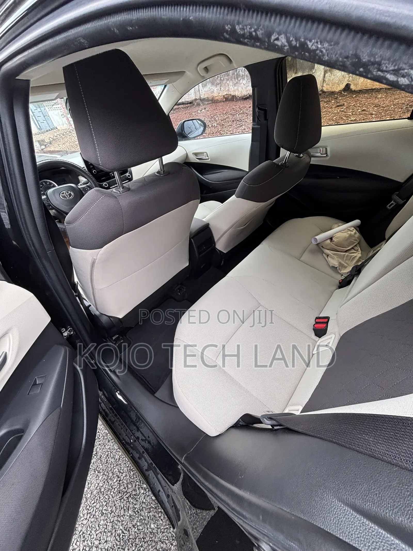 Toyota Corolla LE 2020 Black