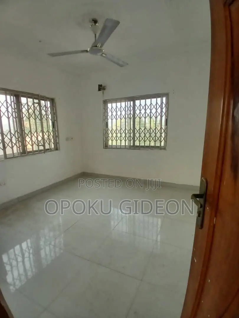 2bdrm Apartment in Pobiman, Amasaman for rent