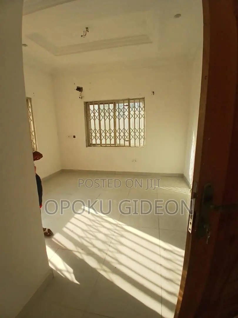 2bdrm Apartment in Pobiman, Amasaman for rent