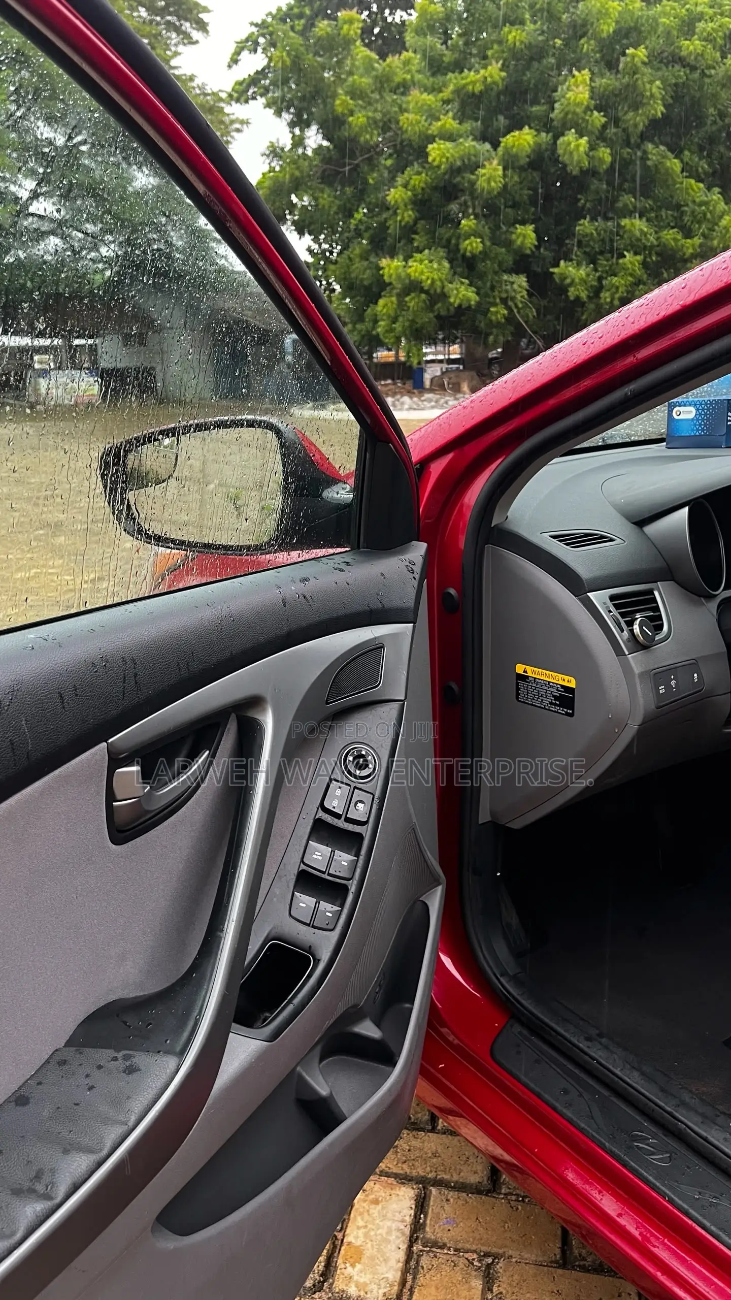 Hyundai Elantra 2016 Red