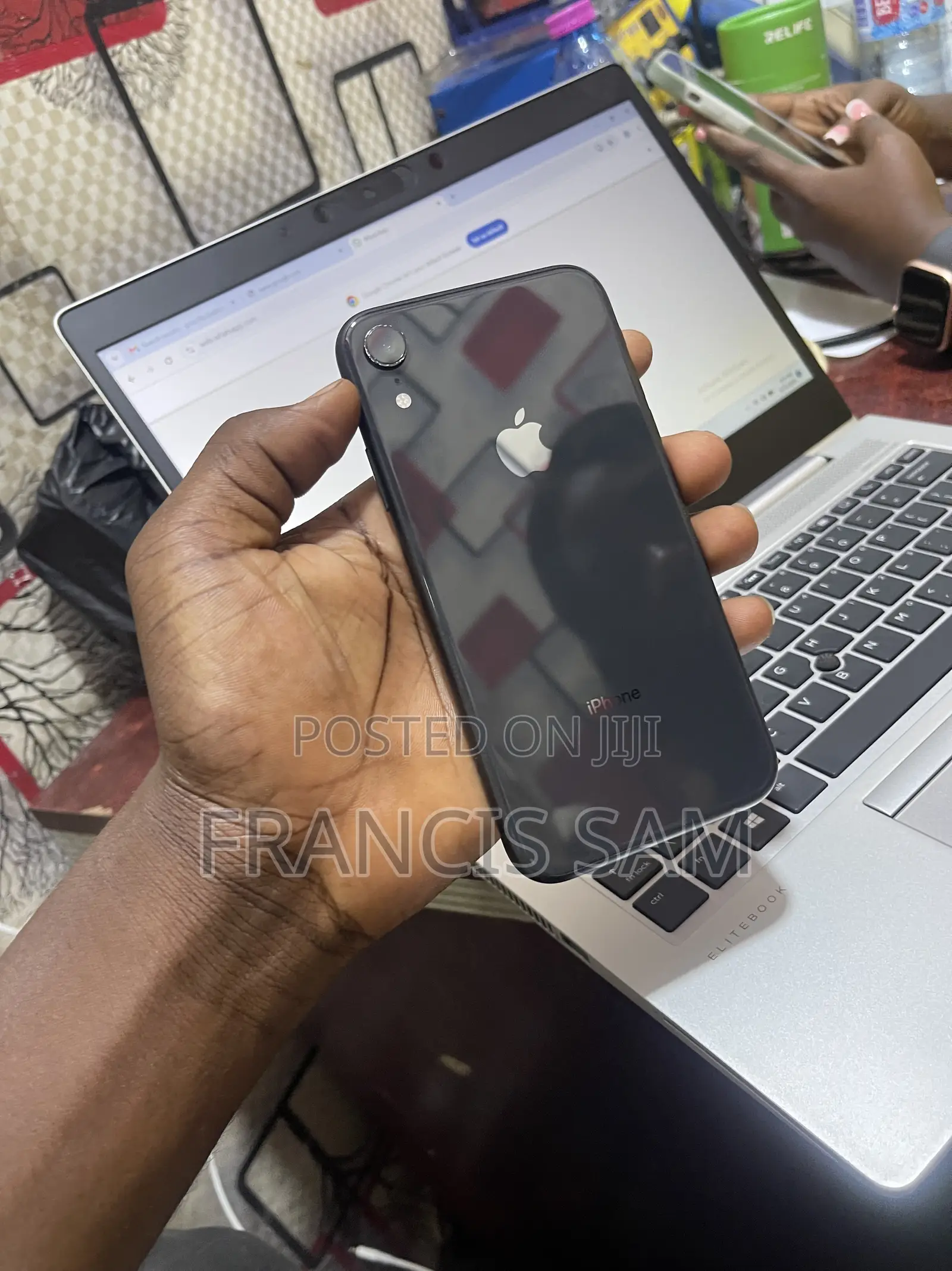 Apple iPhone XR 64 GB Black