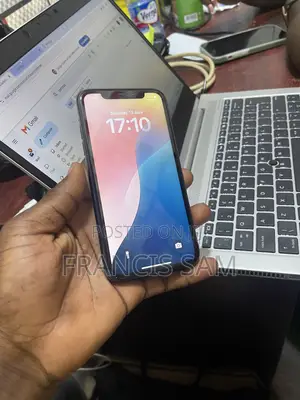 Apple iPhone XR 64 GB Black