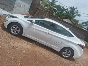 Hyundai Elantra 2015 White