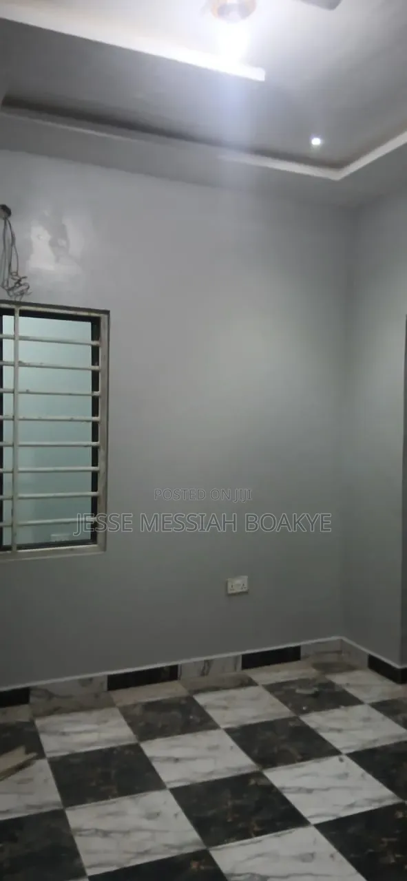 3bdrm Apartment in J&J Real Estate, Ejisu-Juaben Municipal for rent
