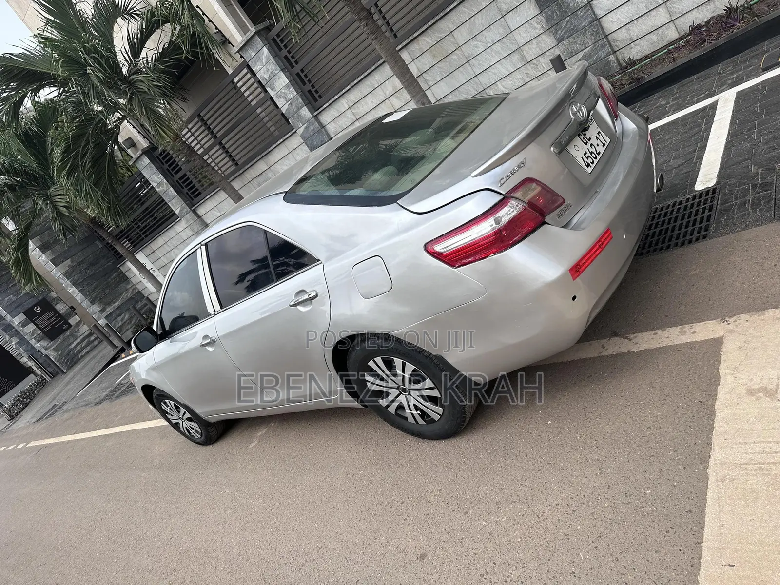 Toyota Camry 2010 Silver