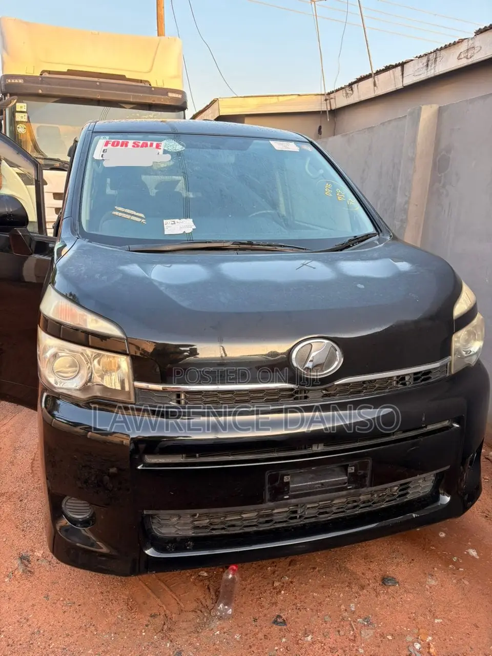 Toyota Voxy 2011 Black