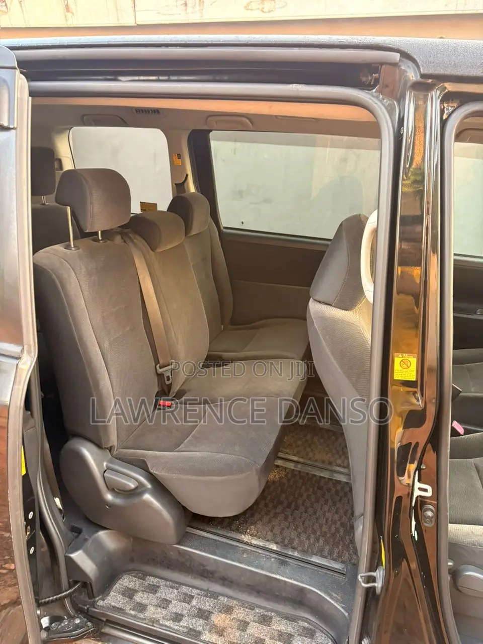 Toyota Voxy 2011 Black