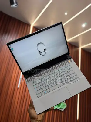 Laptop Alienware M17x R2 16GB Intel Core i7 SSD 512GB