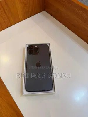 New Apple iPhone 15 Pro 256 GB Black