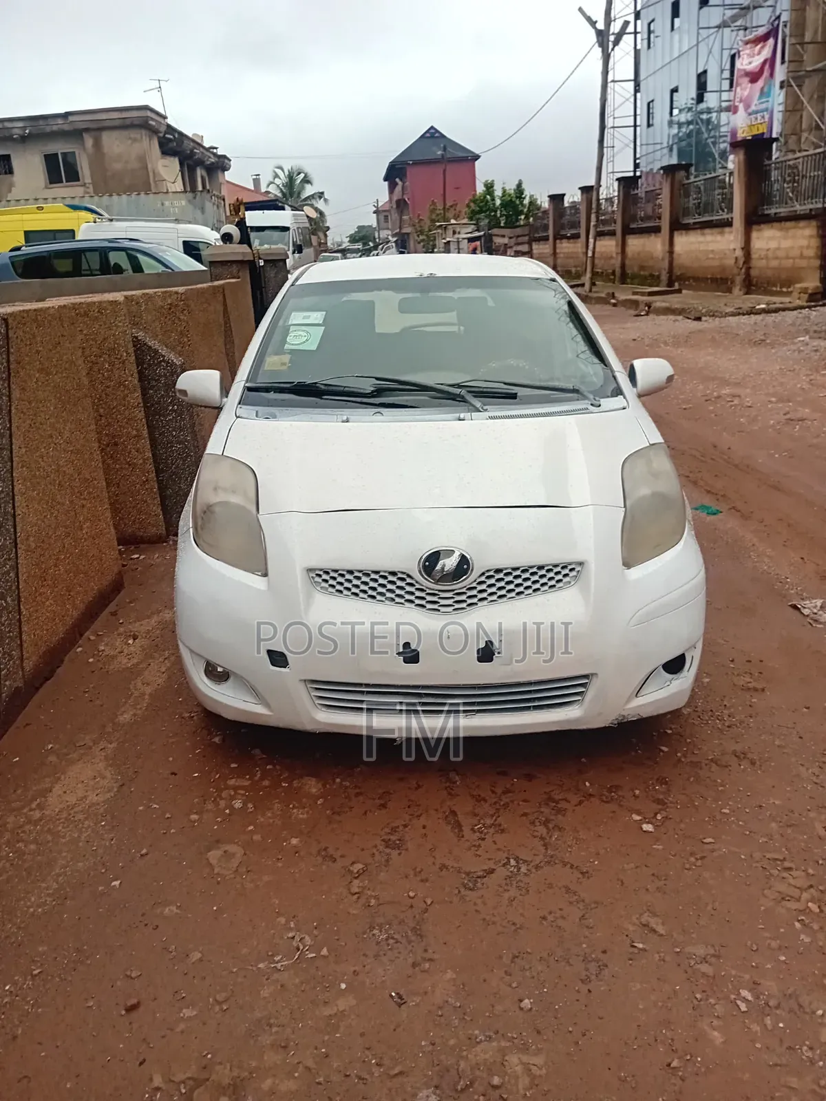 Toyota Vitz 2010 White