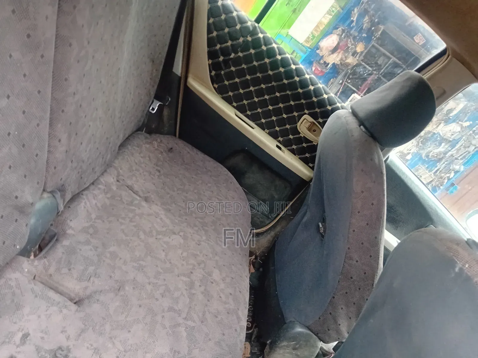 Toyota Vitz 2010 White