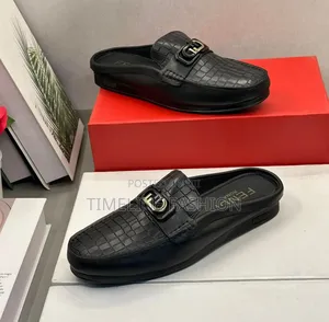 Quality Men's Fendi Durable Leather Half Shoe