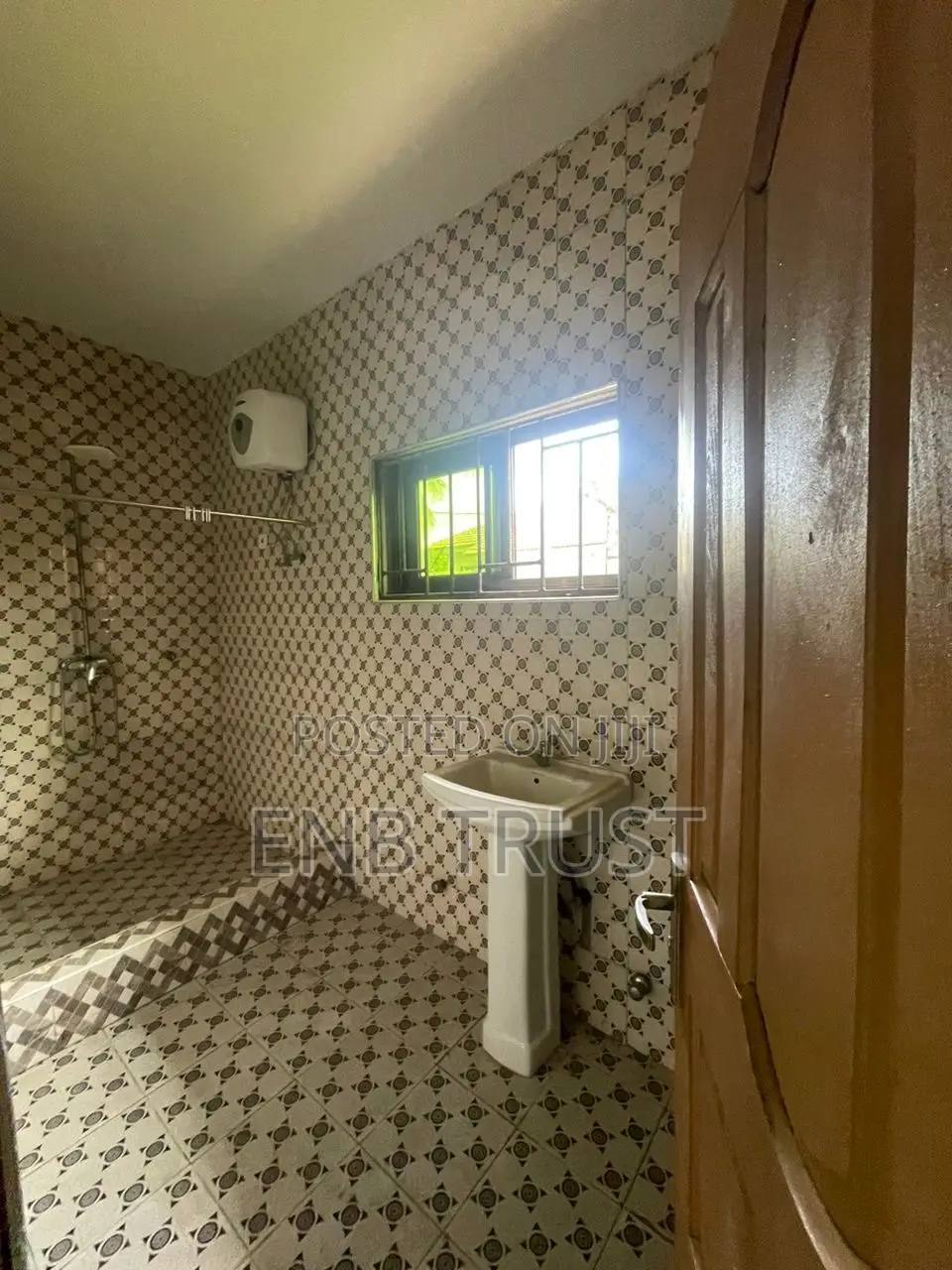 3bdrm House in Adenta, Sakora for rent