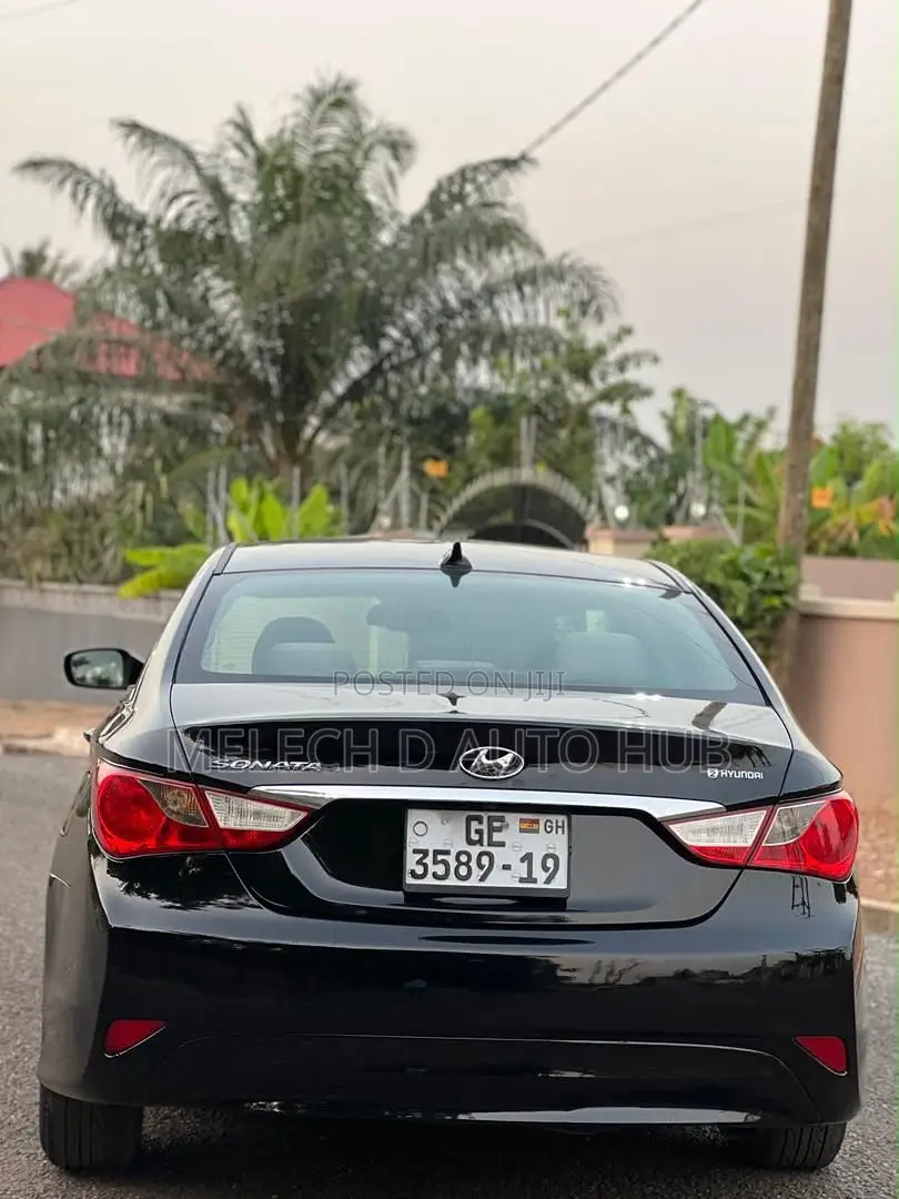 Hyundai Sonata SE 4dr Sedan (2.4L 4cyl 6A) 2014 Black