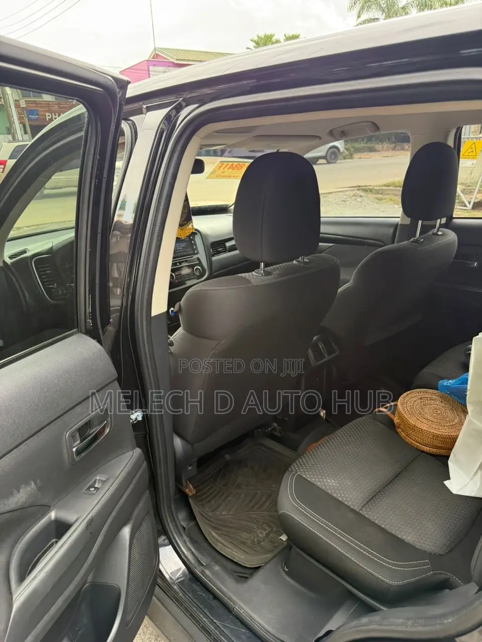 Mitsubishi Outlander ES AWC 2019 Black