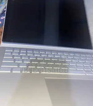 Laptop Microsoft Surface Book 2 8GB Intel Core i5 SSD 128GB