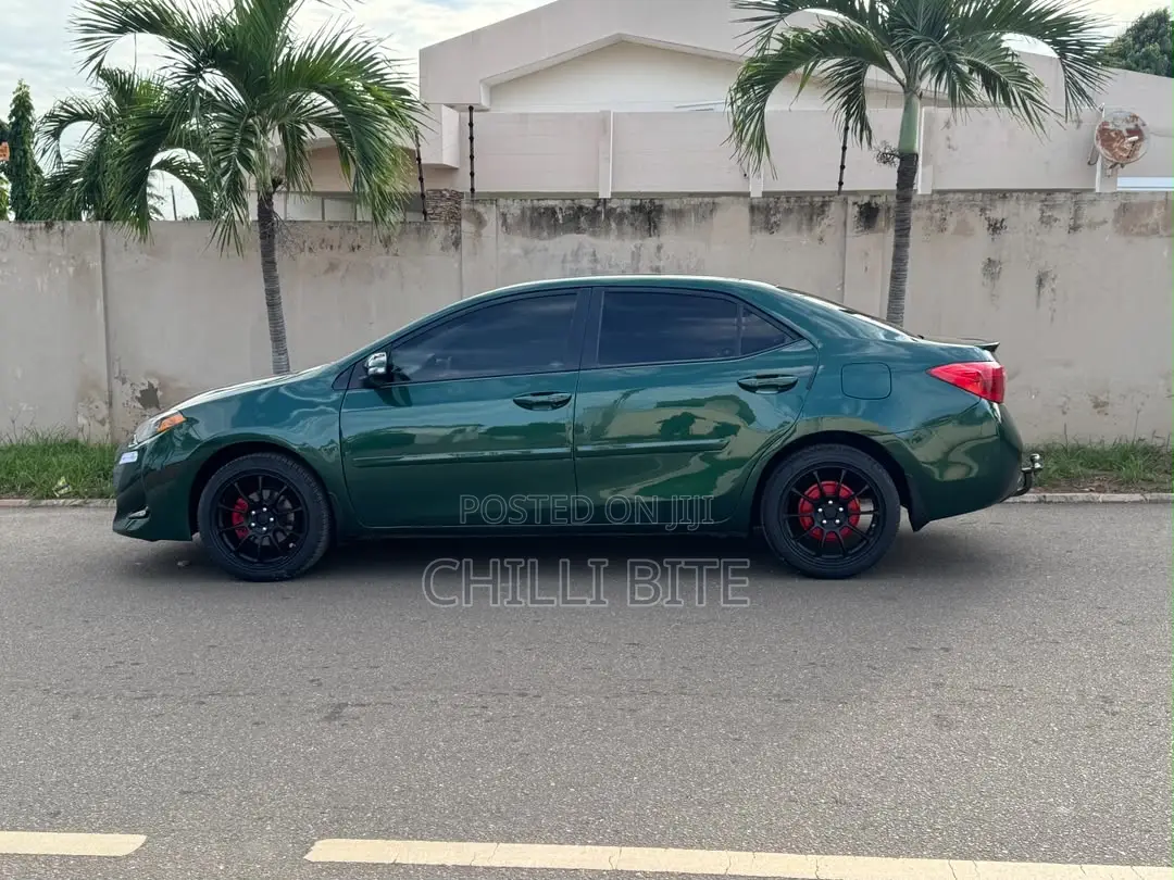 Toyota Corolla LE 4dr Sedan (1.8L 4cyl CVT) 2016 Green