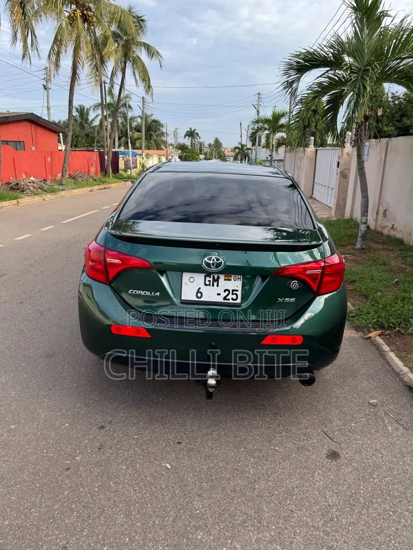 Toyota Corolla LE 4dr Sedan (1.8L 4cyl CVT) 2016 Green
