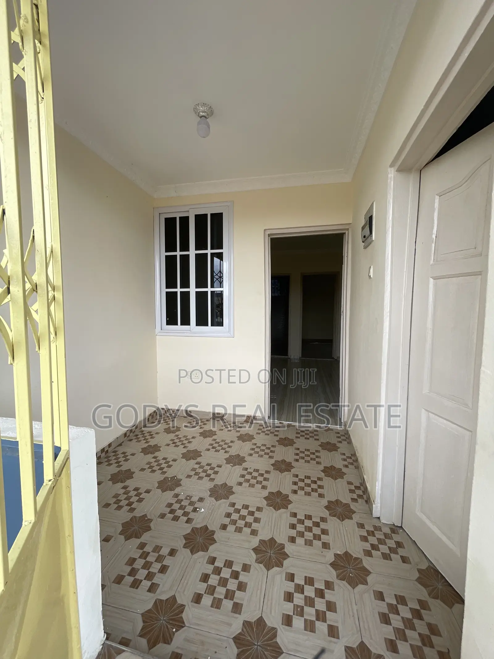 1bdrm Apartment in New Market Road, Kasoa for rent