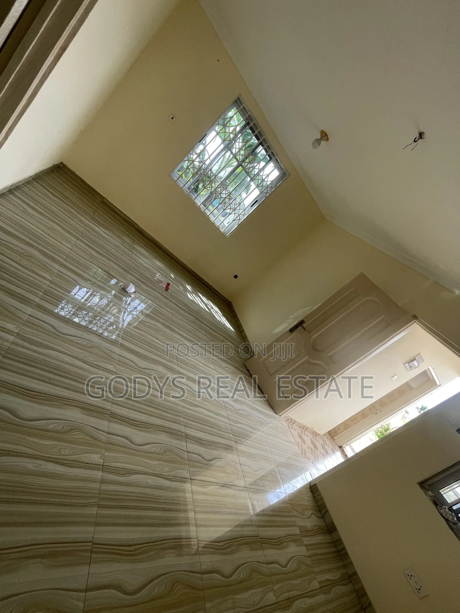 1bdrm Apartment in New Market Road, Kasoa for rent
