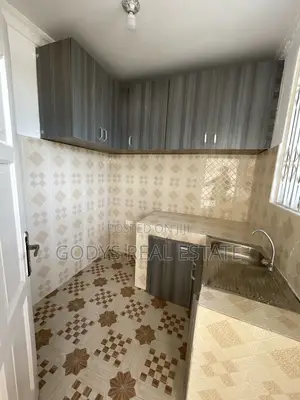 1bdrm Apartment in New Market Road, Kasoa for rent
