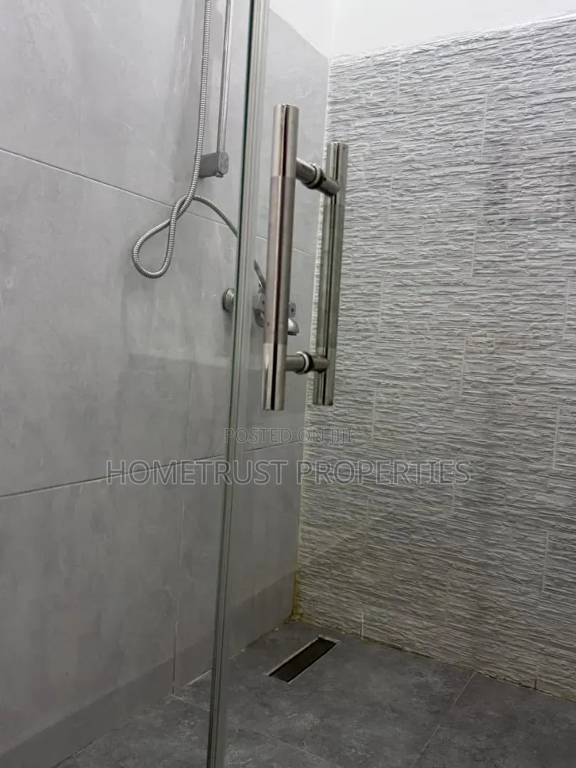 Furnished 5bdrm Duplex in Kokrobitey, West Hills Mall Area for sale