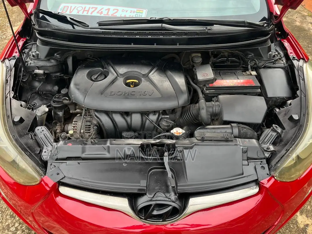 Hyundai Elantra Limited 4dr Sedan (1.8L 4cyl 6A) 2015 Red
