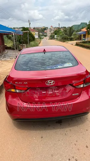 Hyundai Elantra Limited 4dr Sedan (1.8L 4cyl 6A) 2015 Red