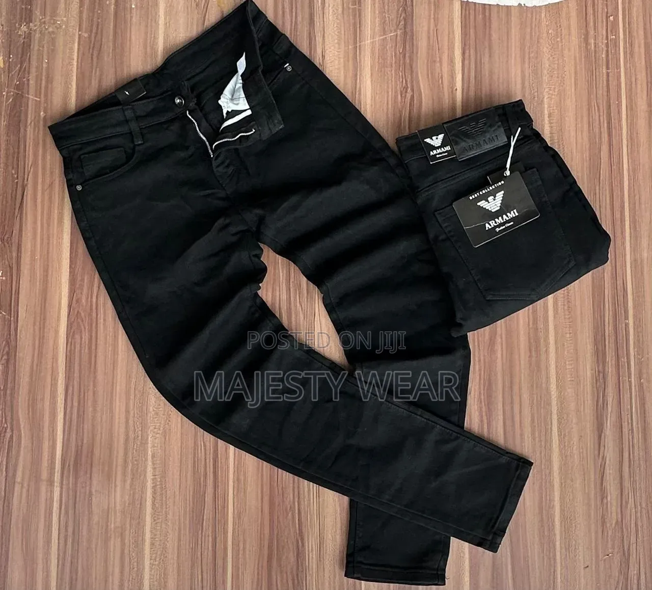Fashionable Demure Jeans