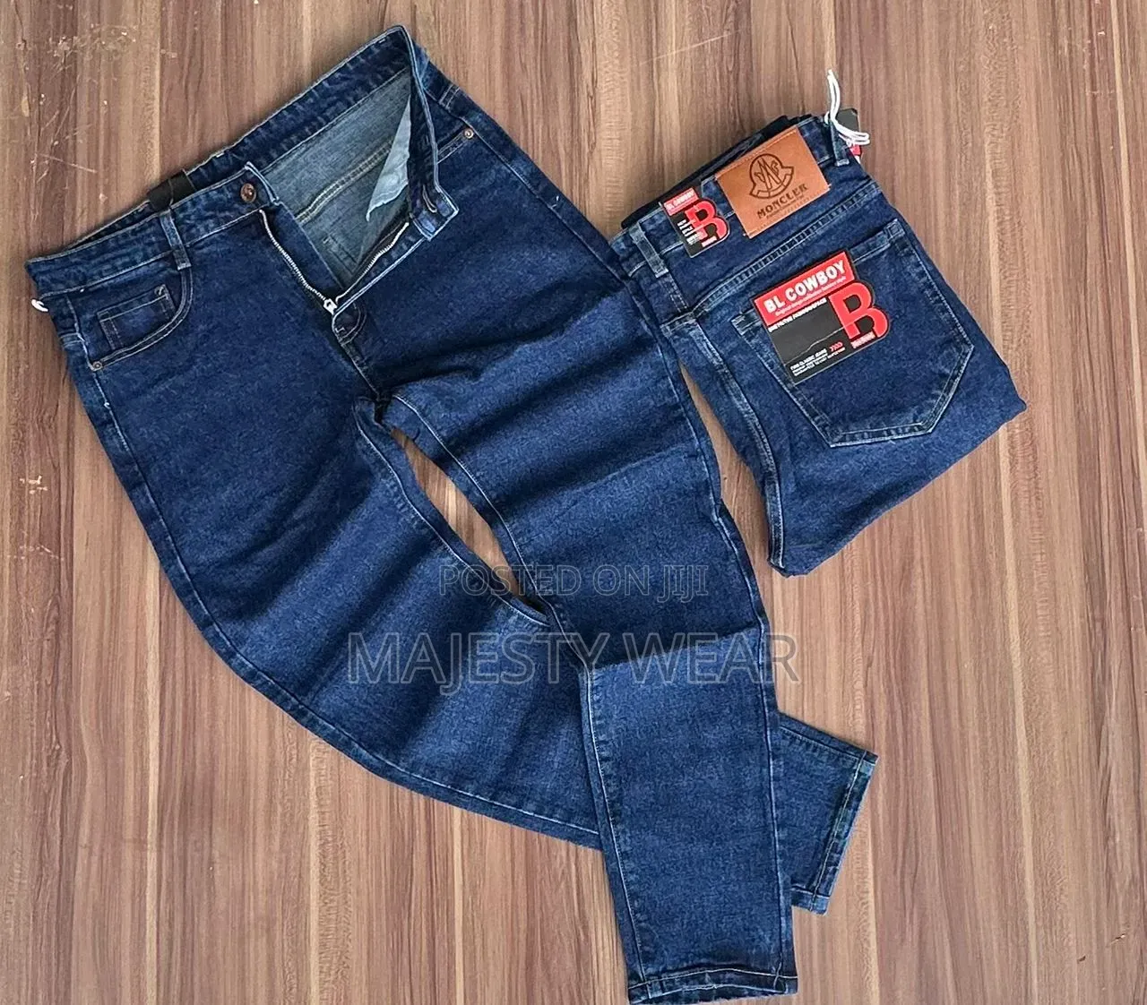 Fashionable Demure Jeans