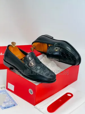 Salvatore Ferragamo Executive Men's Black Leather Shoes