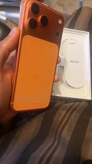 New Apple iPhone 17 Pro Max 256 GB Orange