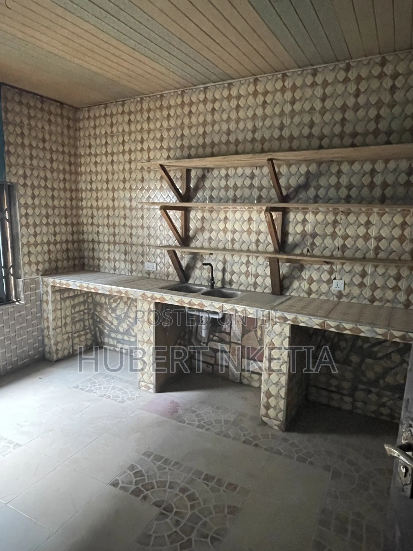 2bdrm House in Kumasi - Kronum for rent