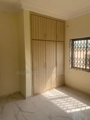 3bdrm House in Lakeside for rent