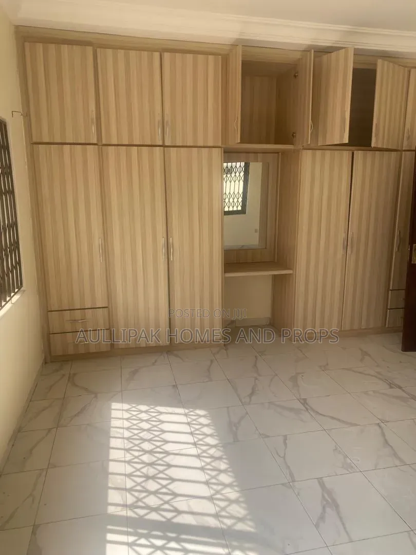3bdrm House in Lakeside for rent