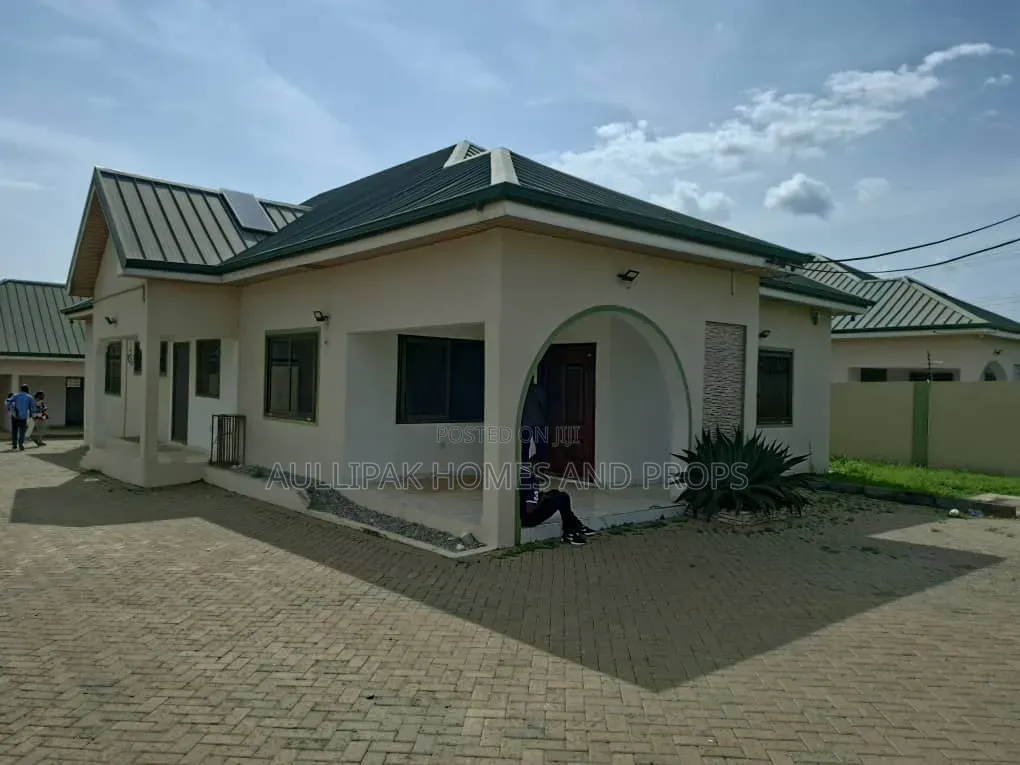 3bdrm House in Lakeside for rent