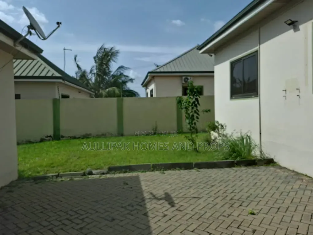 3bdrm House in Lakeside for rent