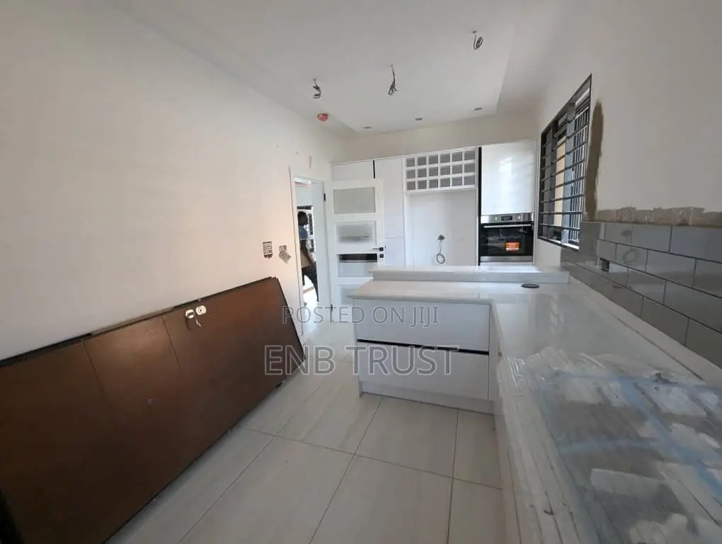 4bdrm Duplex in Tantra Hills, Unity Closed for sale