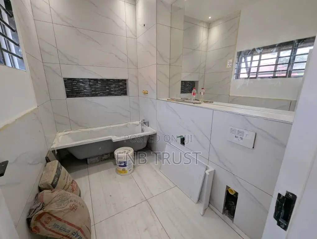 4bdrm Duplex in Tantra Hills, Unity Closed for sale
