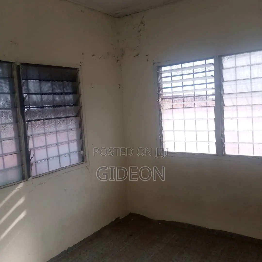 1bdrm Shared Apartment in Delight Estate, Dzorwulu for rent