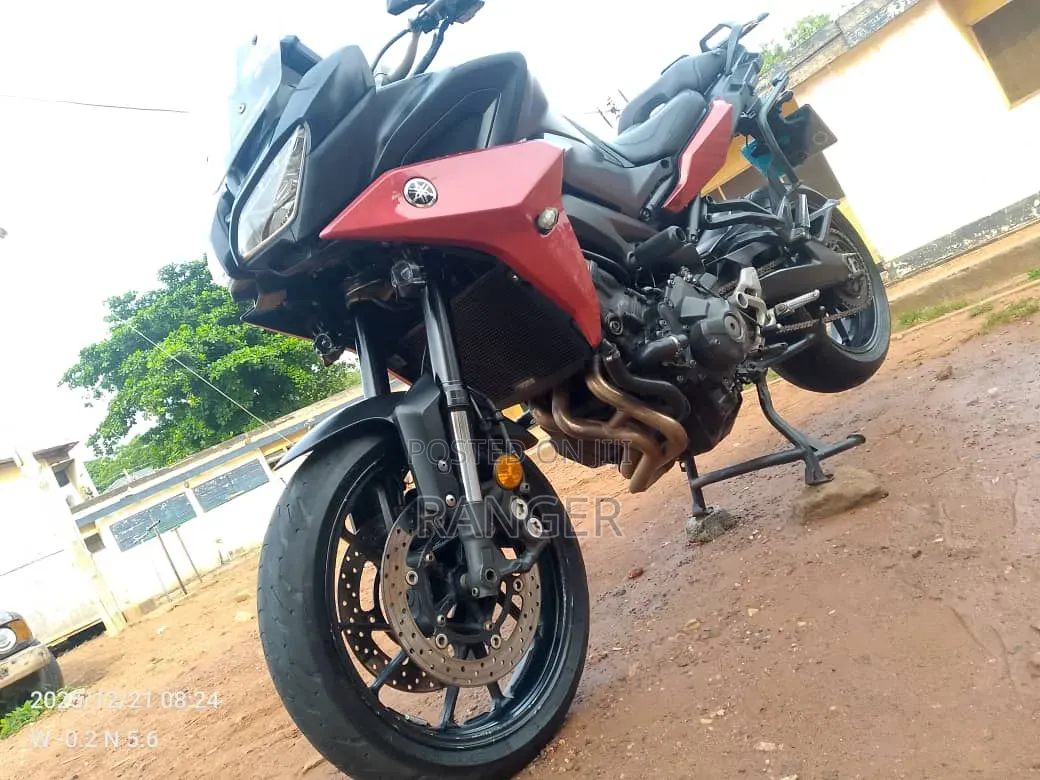 Yamaha 2020 Black