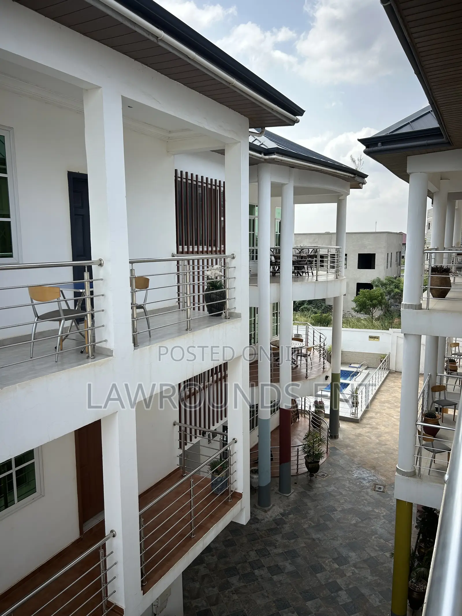 Furnished 3bdrm Apartment in Lawrounds Agency, Tema Metropolitan