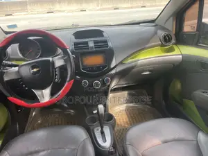 Chevrolet Spark Hatch LT 2010 Green