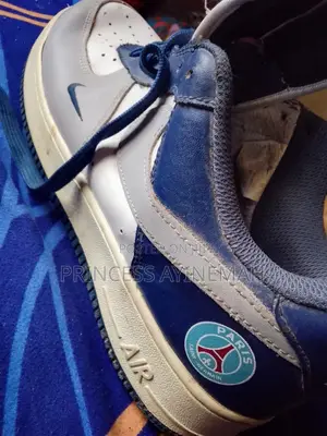 Paris Nike Air